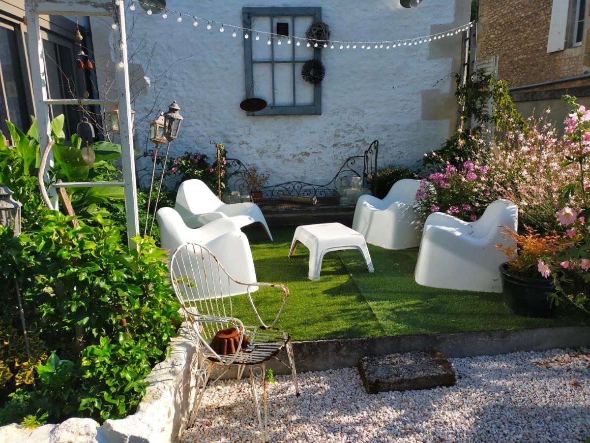 Agréable chambre cosy Tonnay-Charente Exterior foto